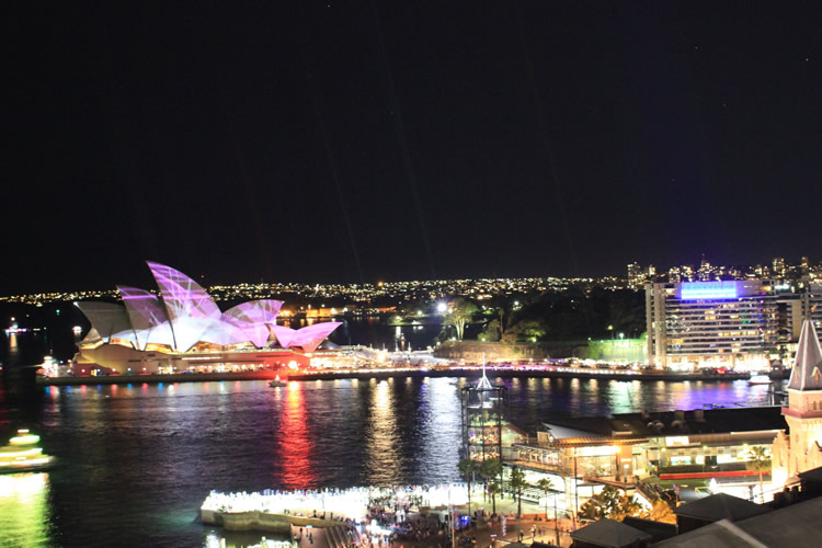 vivid_operahouse